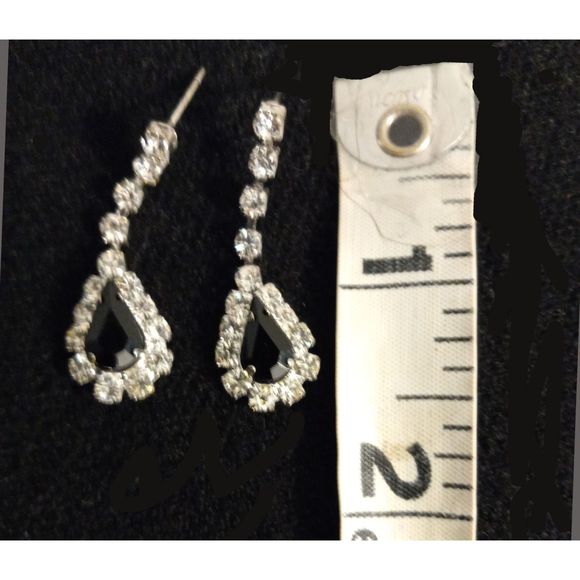 Elegant Romance 3 Piece Silver Tone Necklace Set Matching Bracelet and Earings - Picture 10 of 11